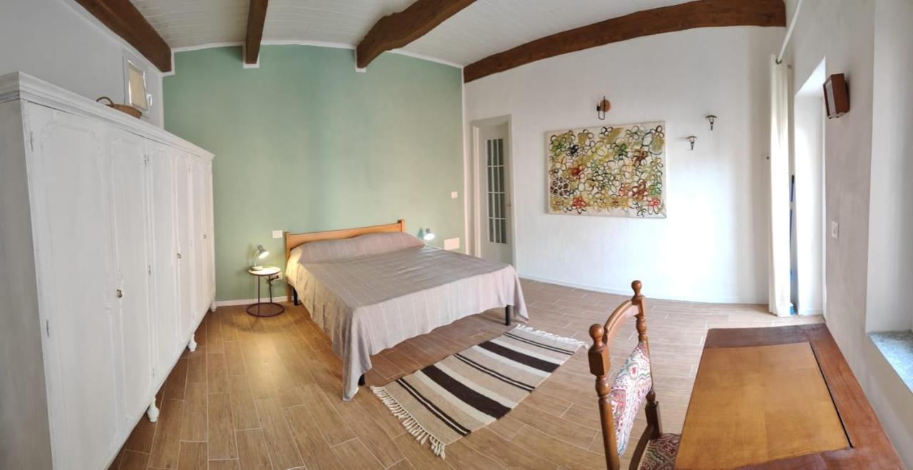 Magalocanda Stanze Sotto Al Castello Montemagno  Eksteriør billede